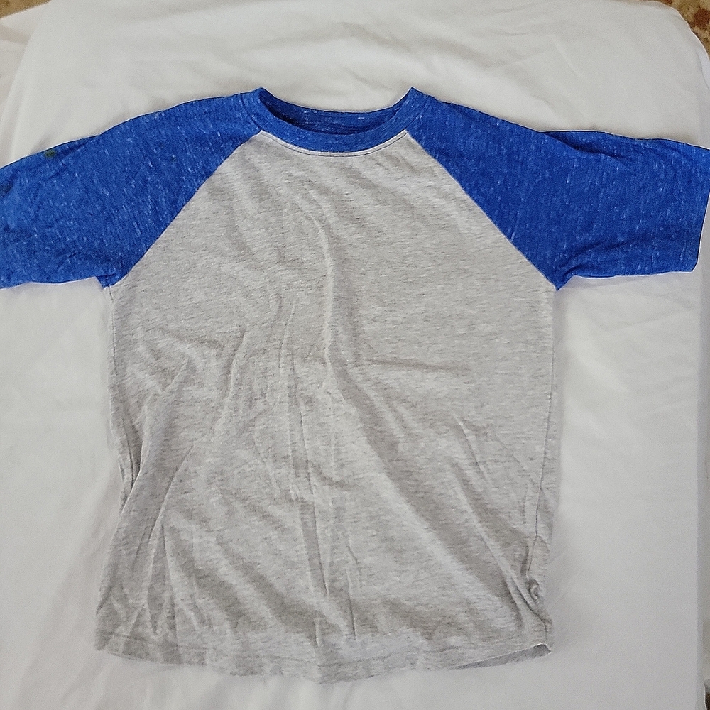 Carters boys size 8, elastic & drawstring waist. Lightweight. Great shape.